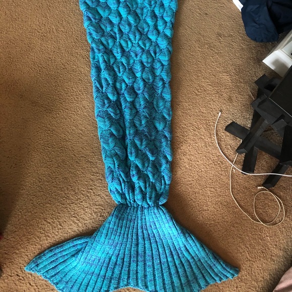Mermaid tail blanket - Picture 1 of 4